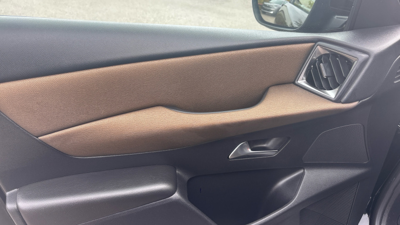 DS 3 Crossback 1.2 PureTech 155 Prestige 5dr EAT8 Petrol